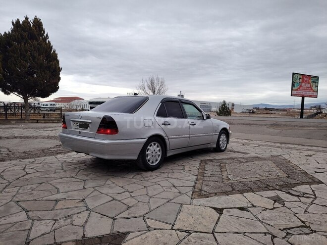 Mercedes C 220 1998, 408,520 km - 2.2 л - Qazax