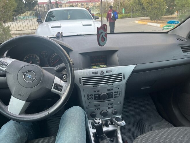 Opel Astra-10