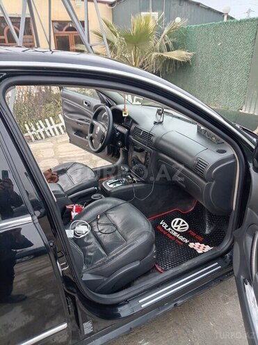Volkswagen Passat 2003, 215,000 km - 1.8 l - Bakı