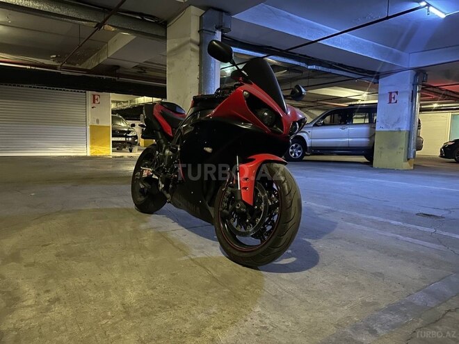 Yamaha YZF-R1-2