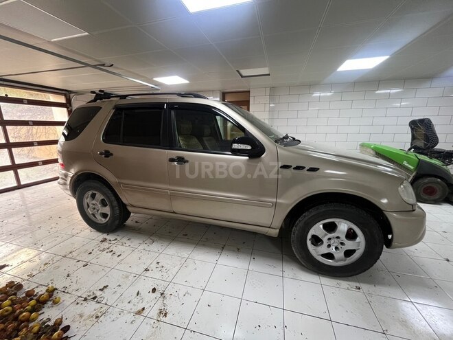 Mercedes ML 320 2001, 331,060 km - 3.2 л - Quba