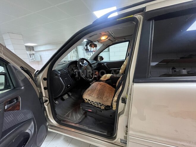 Mercedes ML 320 2001, 331,060 km - 3.2 л - Quba