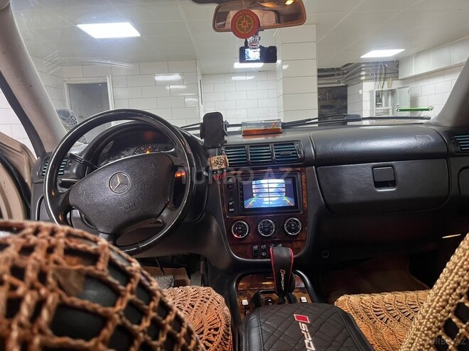 Mercedes ML 320 2001, 331,060 km - 3.2 л - Quba