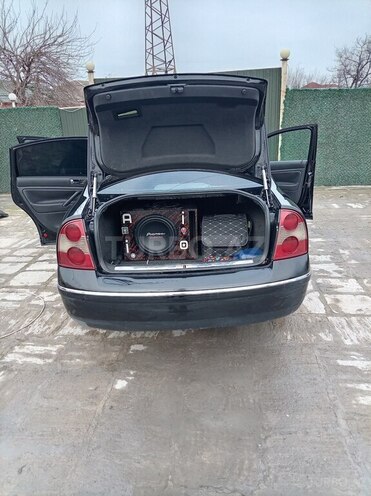 Volkswagen Passat 2003, 215,000 km - 1.8 l - Bakı