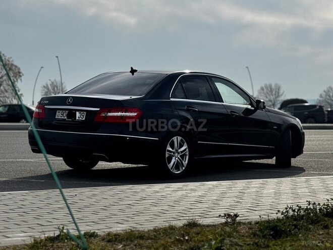 Mercedes E 200-4