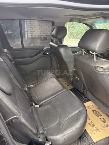 Nissan Pathfinder 2006, 500,580 km - 2.5 l - Quba
