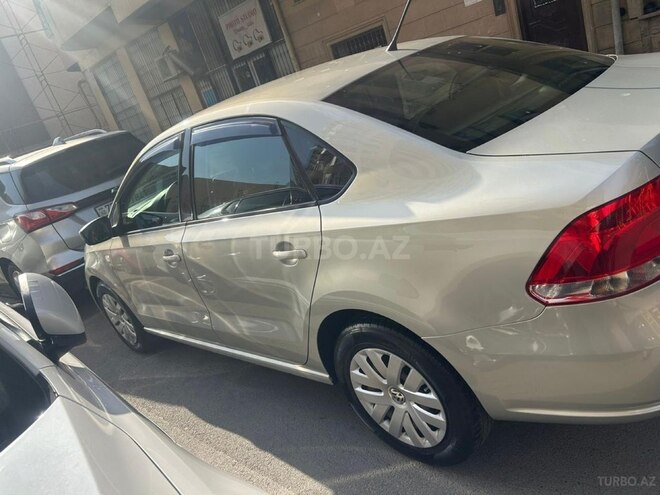 Volkswagen Polo 2016, 183,650 km - 1.6 l - Bakı