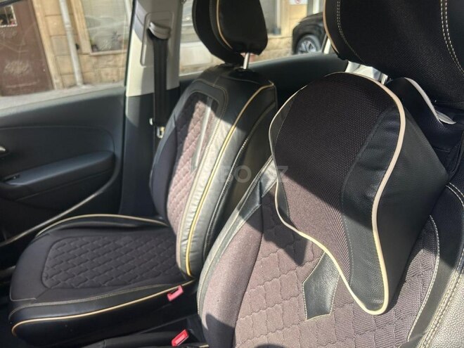Volkswagen Polo 2016, 183,650 km - 1.6 l - Bakı