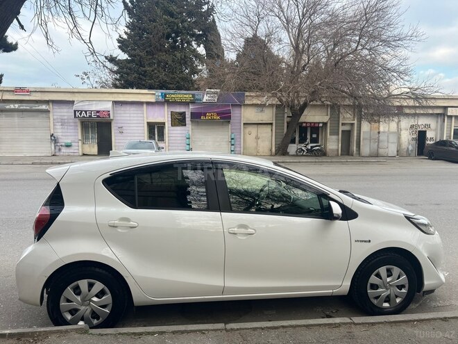 Toyota Aqua 2020, 72,000 km - 1.5 л - Bakı