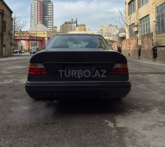 Mercedes 220 E 1995, 85,000 km - 2.2 l - Bakı