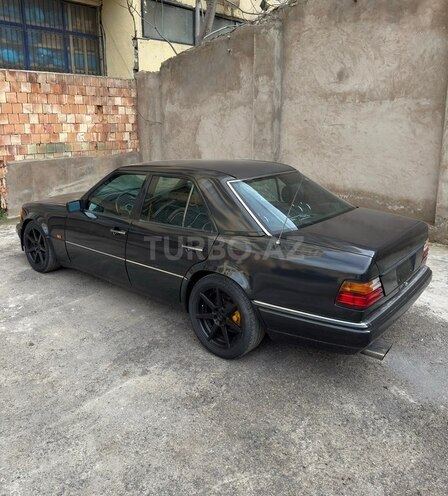 Mercedes 220 E 1995, 85,000 km - 2.2 l - Bakı
