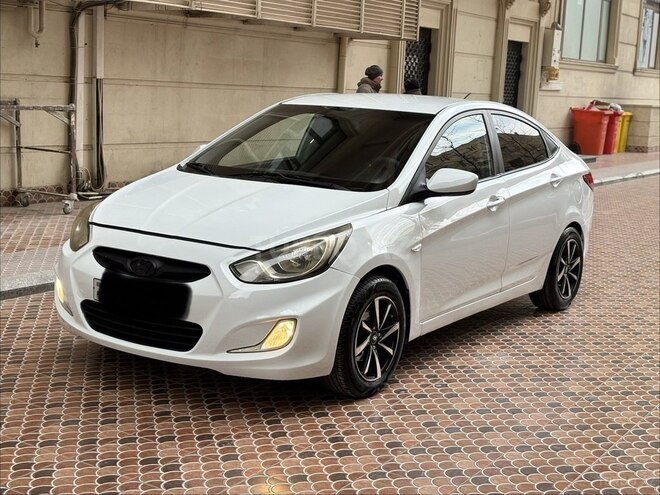 Hyundai Accent 2011, 190,000 km - 1.6 l - Bakı