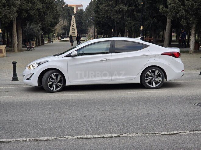 Hyundai Elantra 2014, 141,970 km - 1.8 l - Bakı