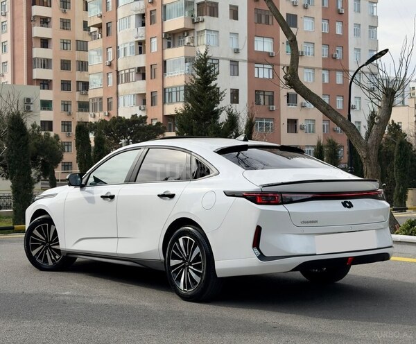 Changan Qiyuan A05 2025, 32,000 km - 1.5 l - Bakı