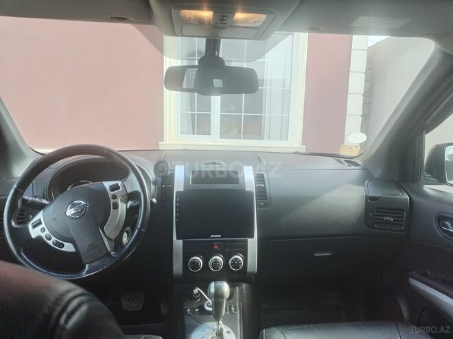 Nissan X-Trail 2012, 240,000 km - 2.5 l - Bakı