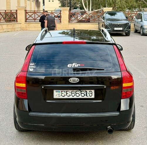 Kia  2008, 228,000 km - 1.6 l - Bakı