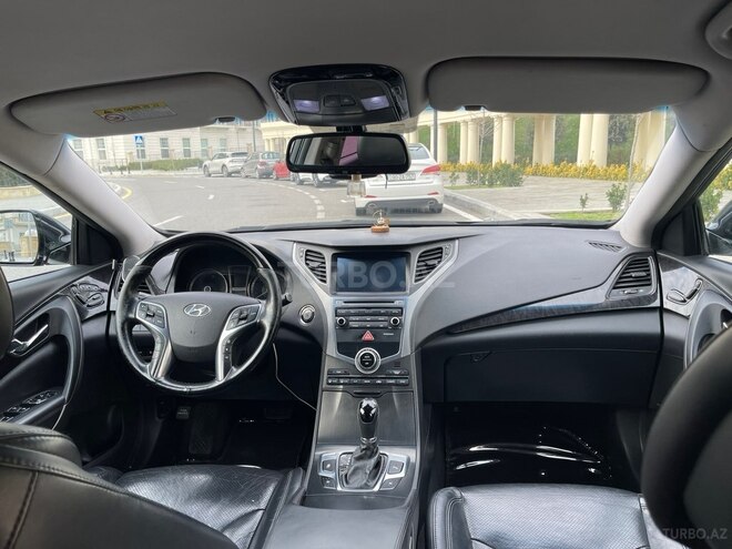Hyundai Grandeur 2014, 299,000 km - 2.2 л - Bakı