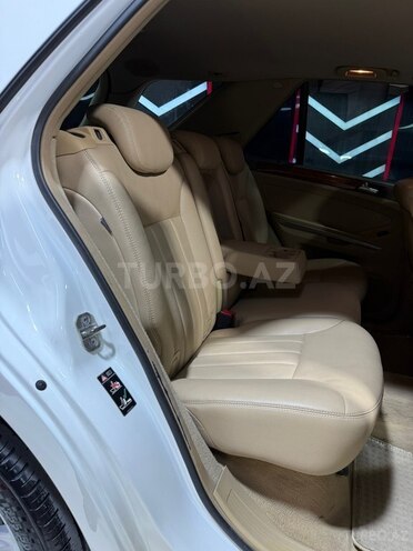 Mercedes ML 350 4MATIC-24