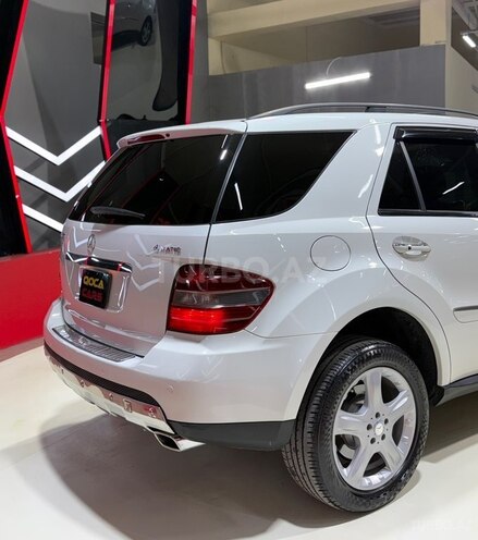 Mercedes ML 350 4MATIC-11
