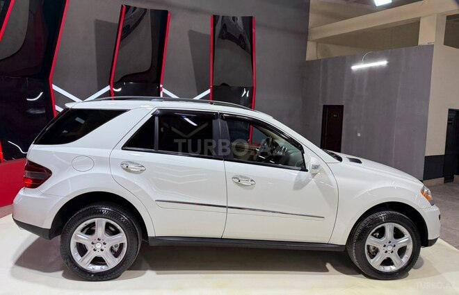 Mercedes ML 350 4MATIC-7