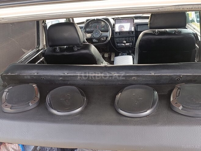 LADA (VAZ) Niva 2007, 150,000 km - 1.7 l - Yardımlı