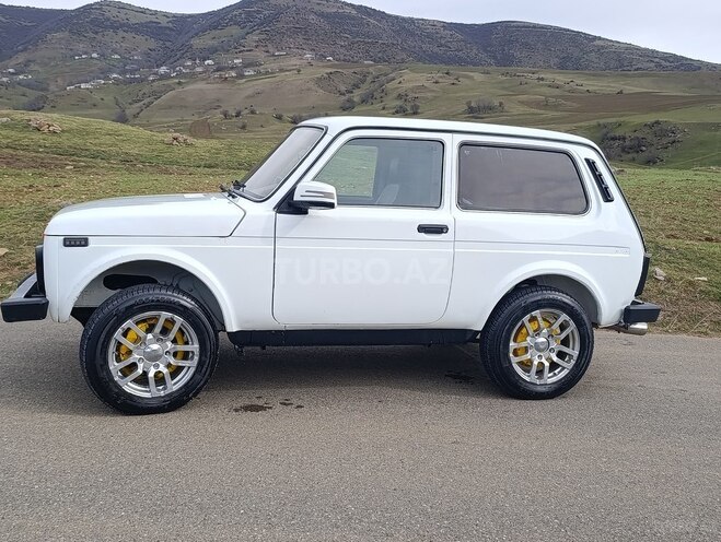 LADA (VAZ) Niva 2007, 150,000 km - 1.7 l - Yardımlı