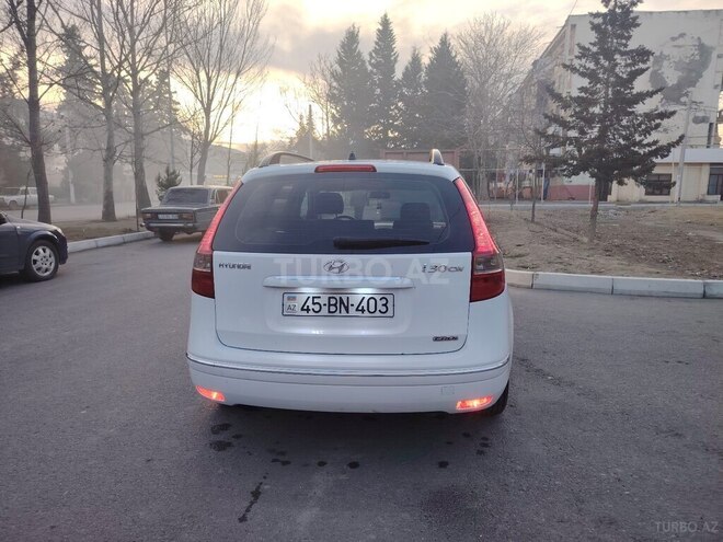 Hyundai i30 2009, 370,000 km - 1.6 л - Gəncə