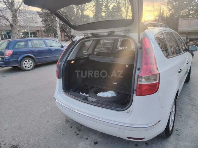Hyundai i30 2009, 370,000 km - 1.6 л - Gəncə