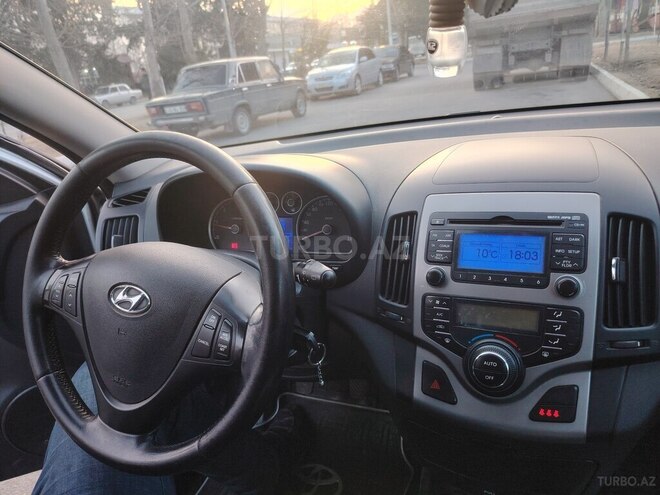 Hyundai i30 2009, 370,000 km - 1.6 л - Gəncə