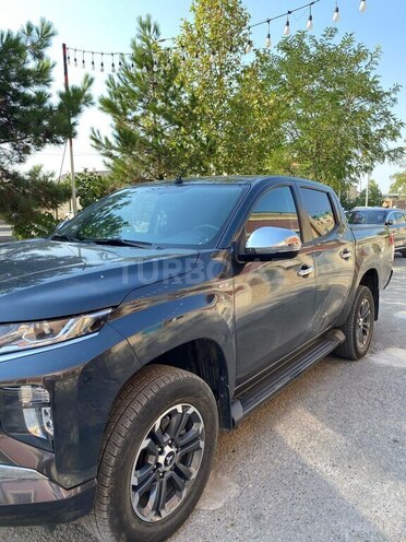 Mitsubishi L200 2023, 95,000 km - 2.4 l - Bakı