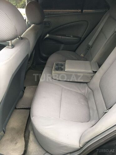 Nissan Sunny 2006, 248,000 km - 1.6 л - Qax