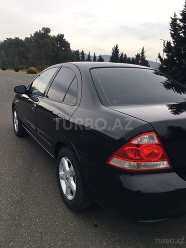 Nissan Sunny 2006, 248,000 km - 1.6 л - Qax