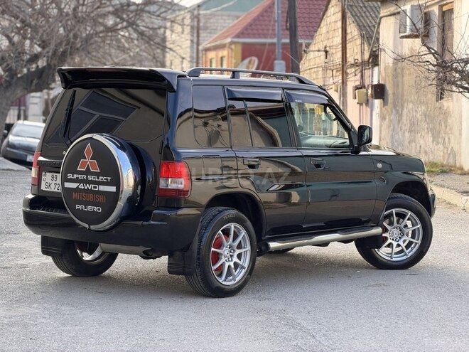 Mitsubishi Pajero io 2002, 290,000 km - 2.0 l - Bakı