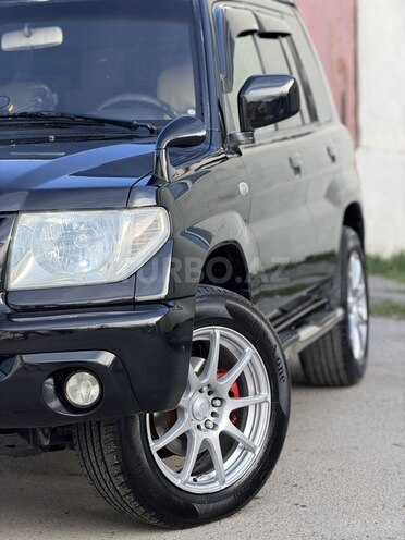 Mitsubishi Pajero io 2002, 290,000 km - 2.0 l - Bakı