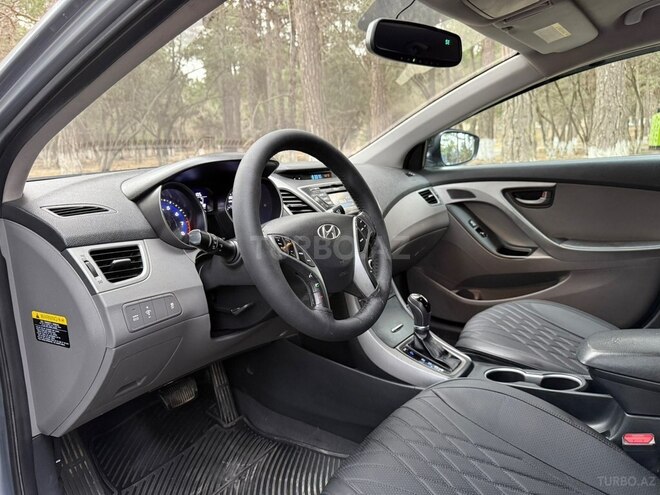 Hyundai Elantra 2015, 242,000 km - 1.8 л - Bakı
