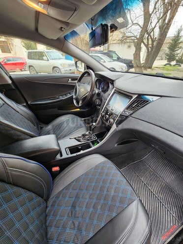 Hyundai Sonata 2013, 228,000 km - 2.0 л - Bakı