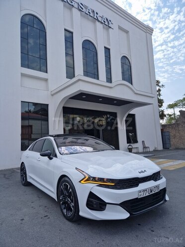 Kia K5-1
