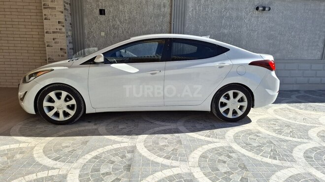 Hyundai Elantra 2015, 195,300 km - 1.8 л - Gəncə