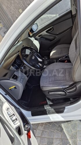 Hyundai Elantra 2015, 195,300 km - 1.8 л - Gəncə