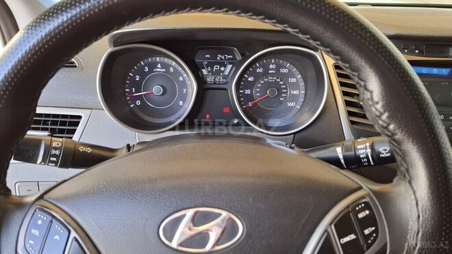 Hyundai Elantra 2015, 195,300 km - 1.8 л - Gəncə