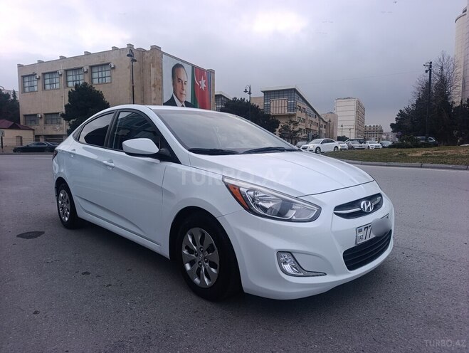 Hyundai Accent-3