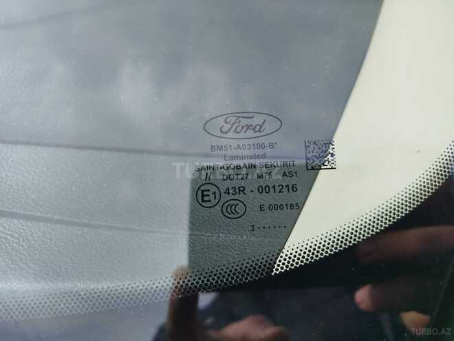 Ford Focus 2013, 195,600 km - 1.6 л - Bakı