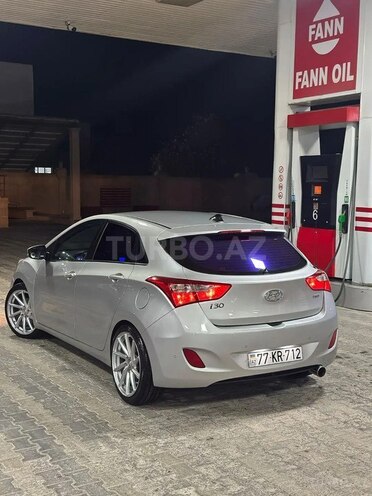 Hyundai i30 2014, 300,214 km - 1.6 л - Bakı