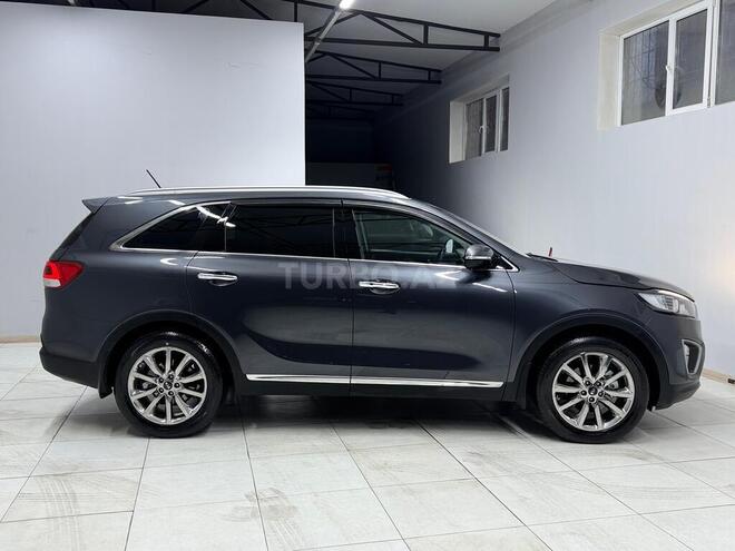 Kia Sorento-8