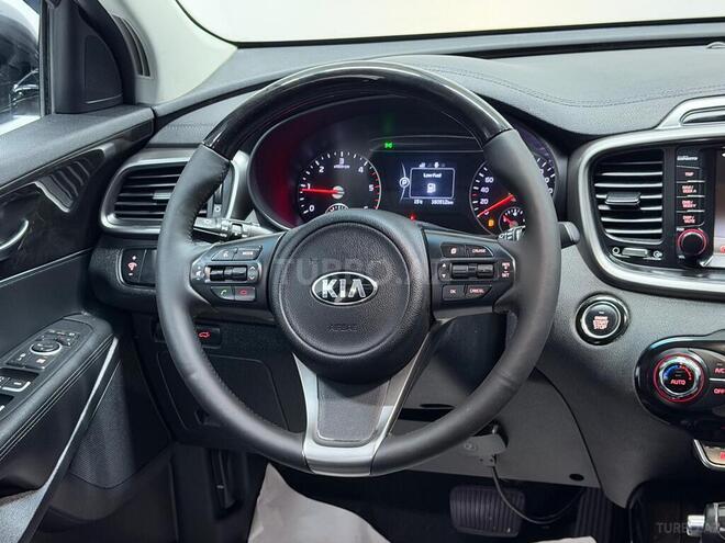 Kia Sorento-18