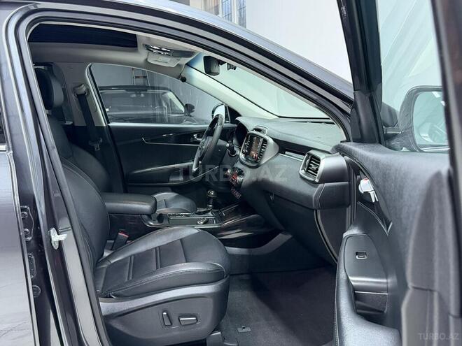 Kia Sorento-14