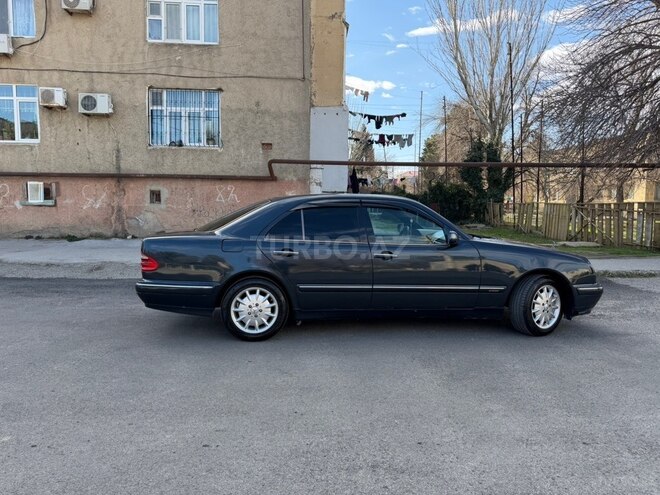 Mercedes E 240 1999, 108,000 km - 2.4 l - Sumqayıt