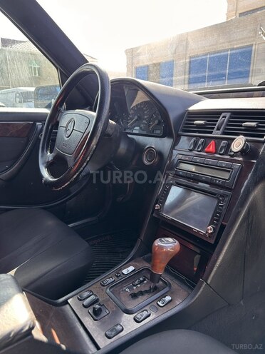 Mercedes C 200 2000, 450,000 km - 2.2 l - Bakı