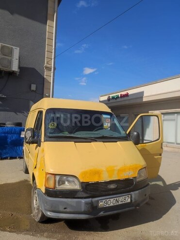 Ford Transit-1