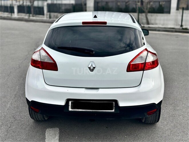Renault Megane-6
